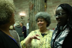 Angela-Davis-2-Parlament Wien-Foyer-2015